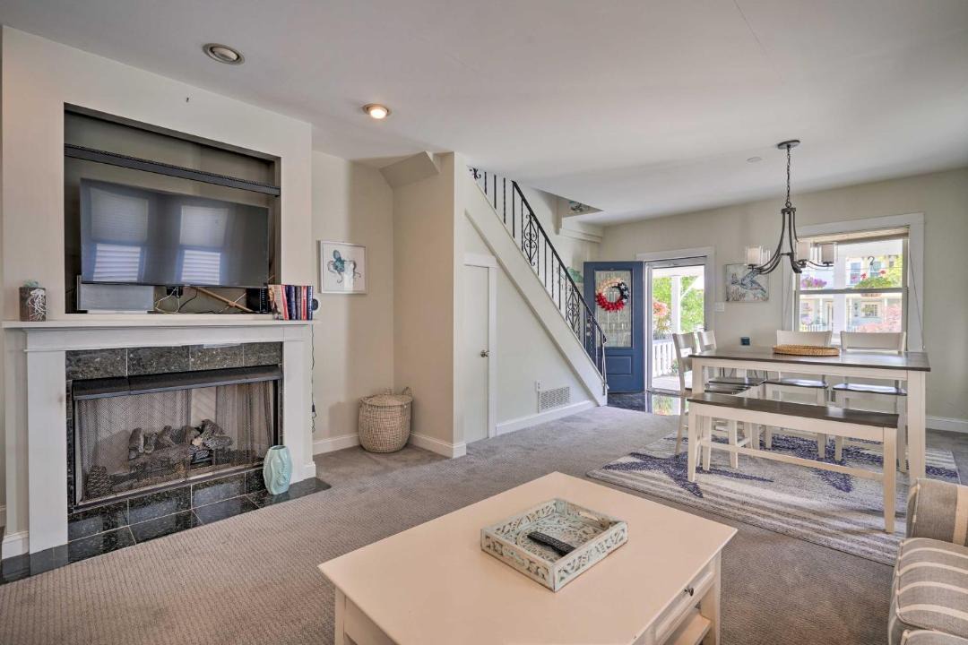 Photo of Livingroom in North End