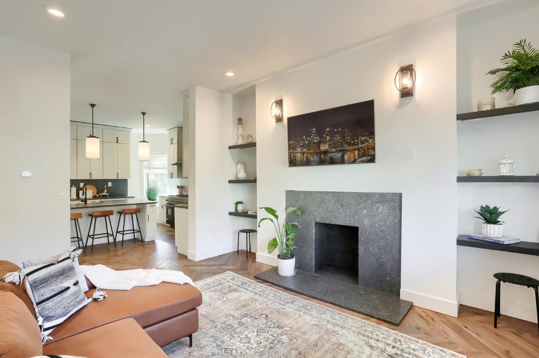Photo of Livingroom in Brighton Heights