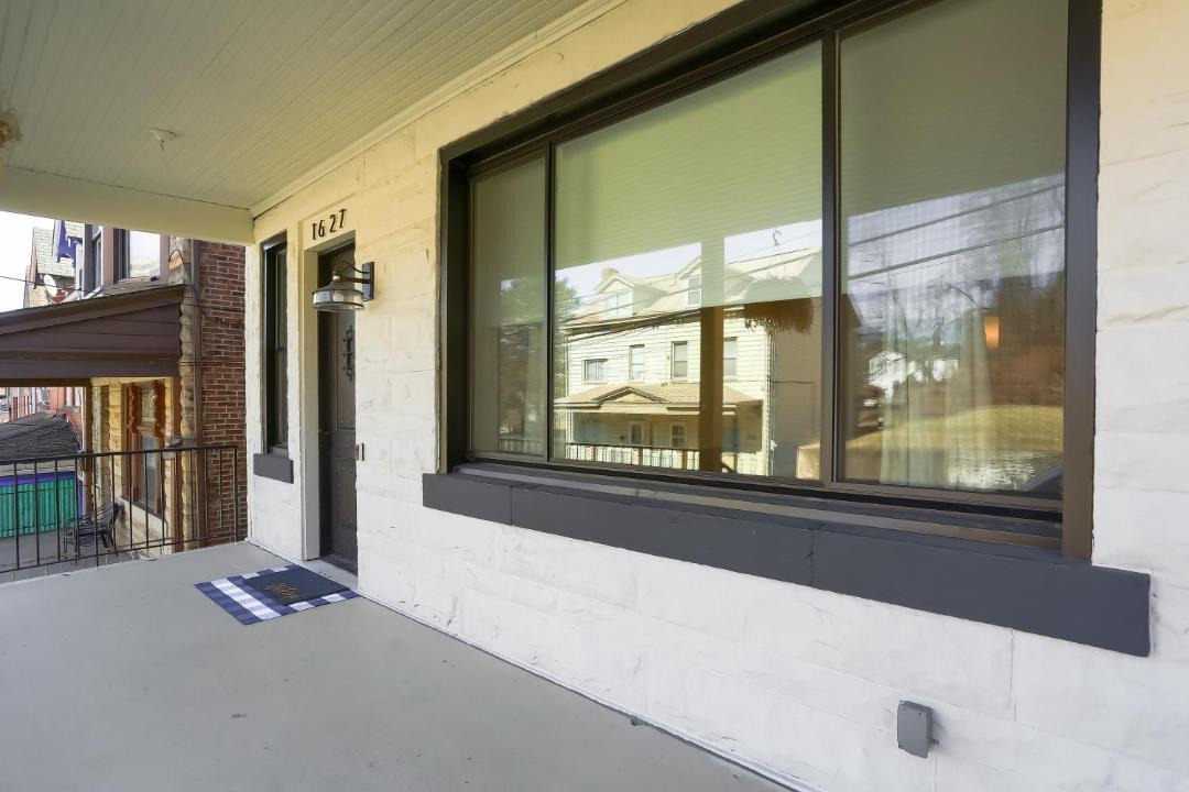 Photo of Patio Balcony in Brighton Heights