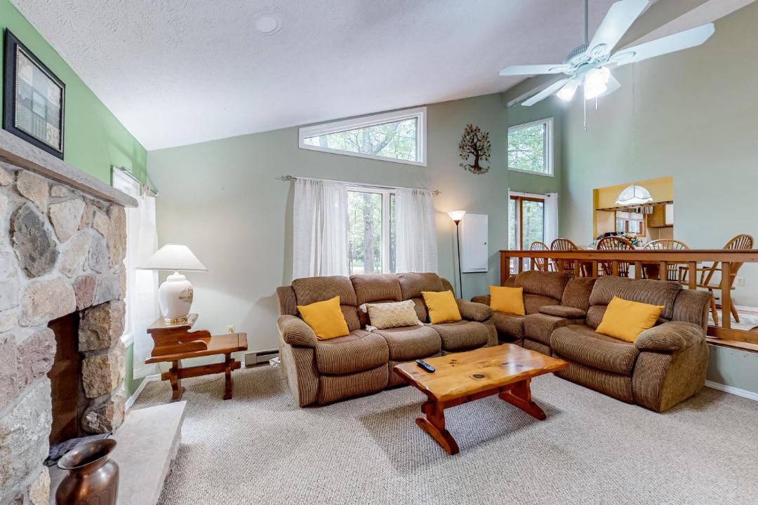 Photo of Livingroom in Albrightsville