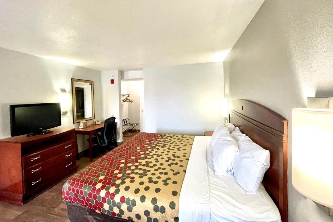 Photo of Bedroom in Lester