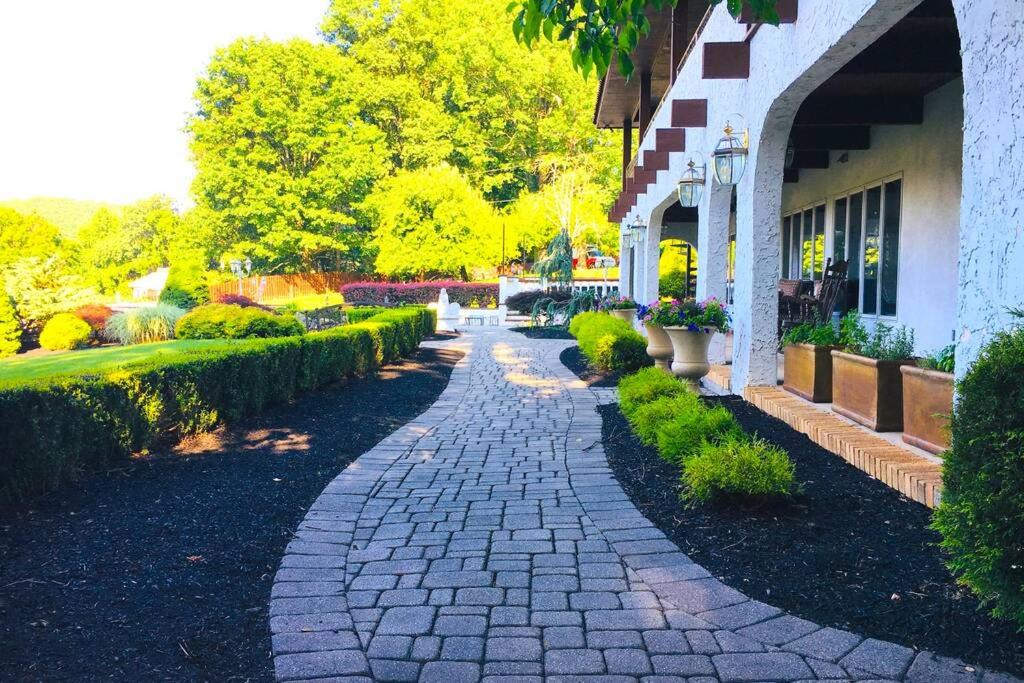 Photo of Buildings in Changewater