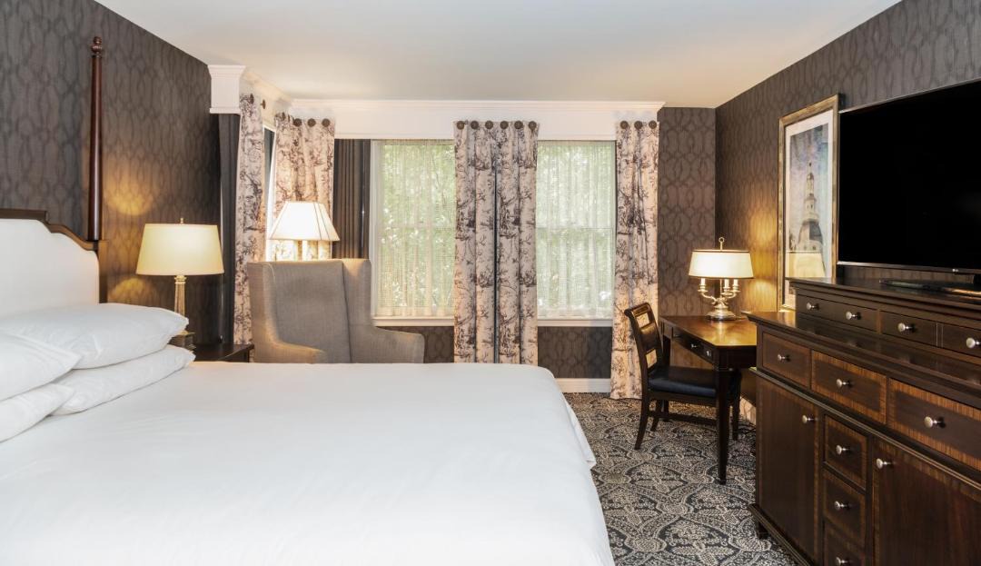 Photo of Bedroom in Historic District