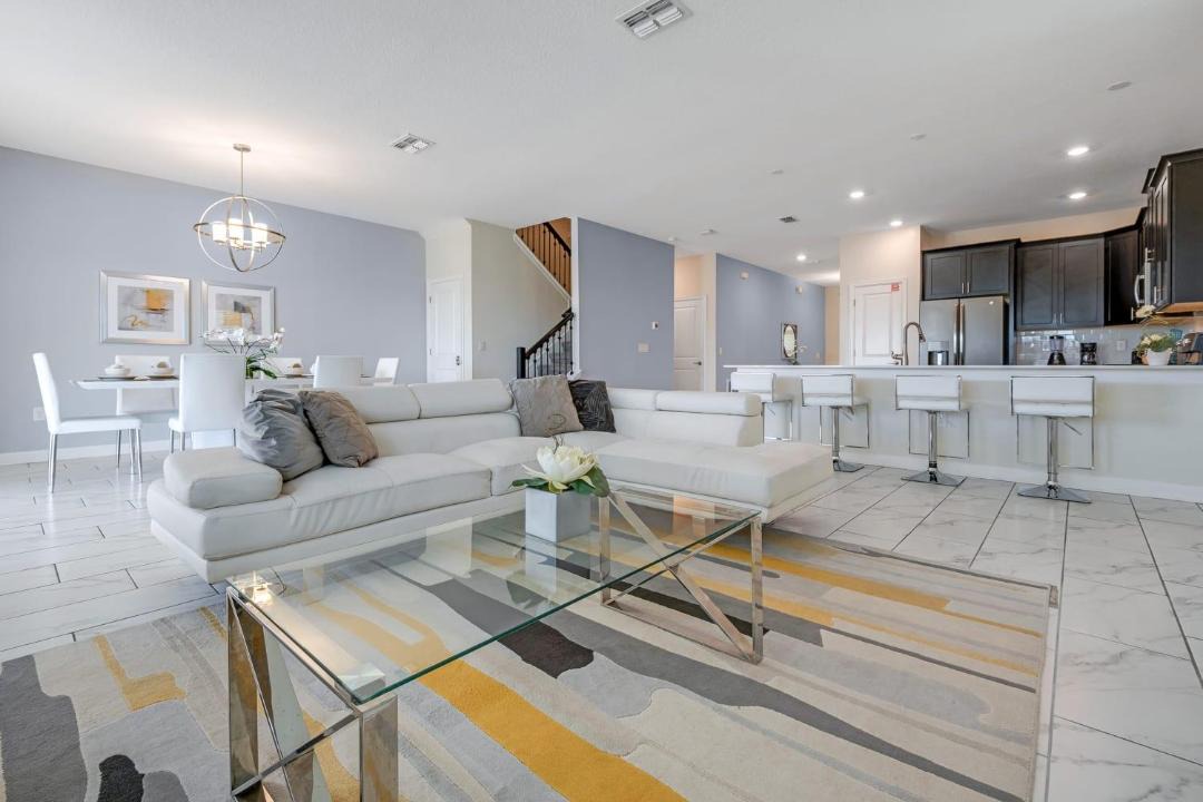 Photo of Livingroom in Four Corners