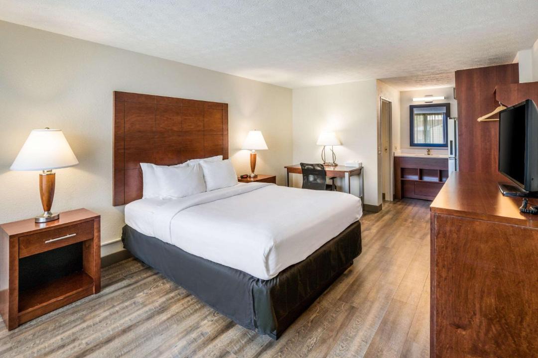Photo of Bedroom in Middlesboro
