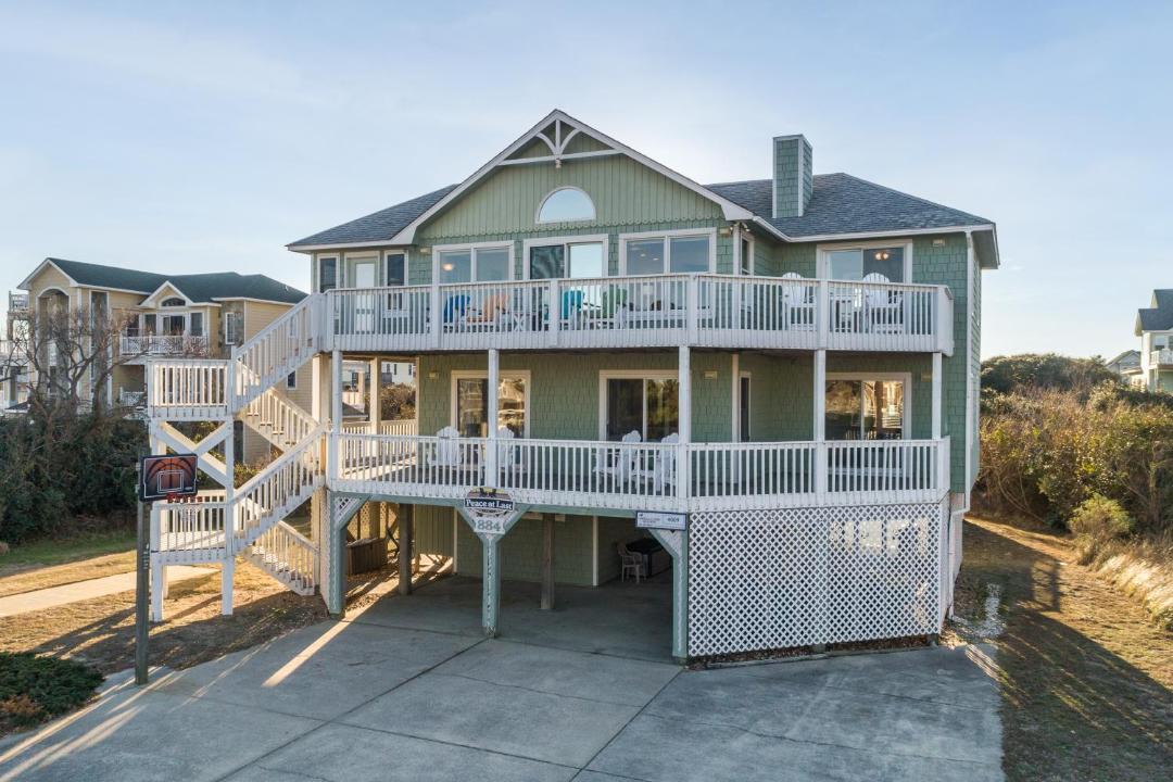 Photo of Buildings in Whalehead Beach