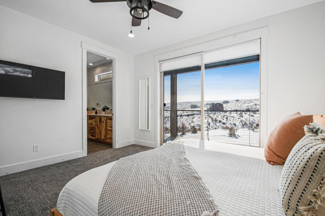 Photo of Bedroom in Sweetwater