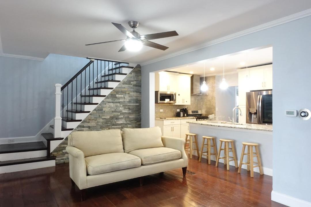 Photo of Livingroom in Hillside
