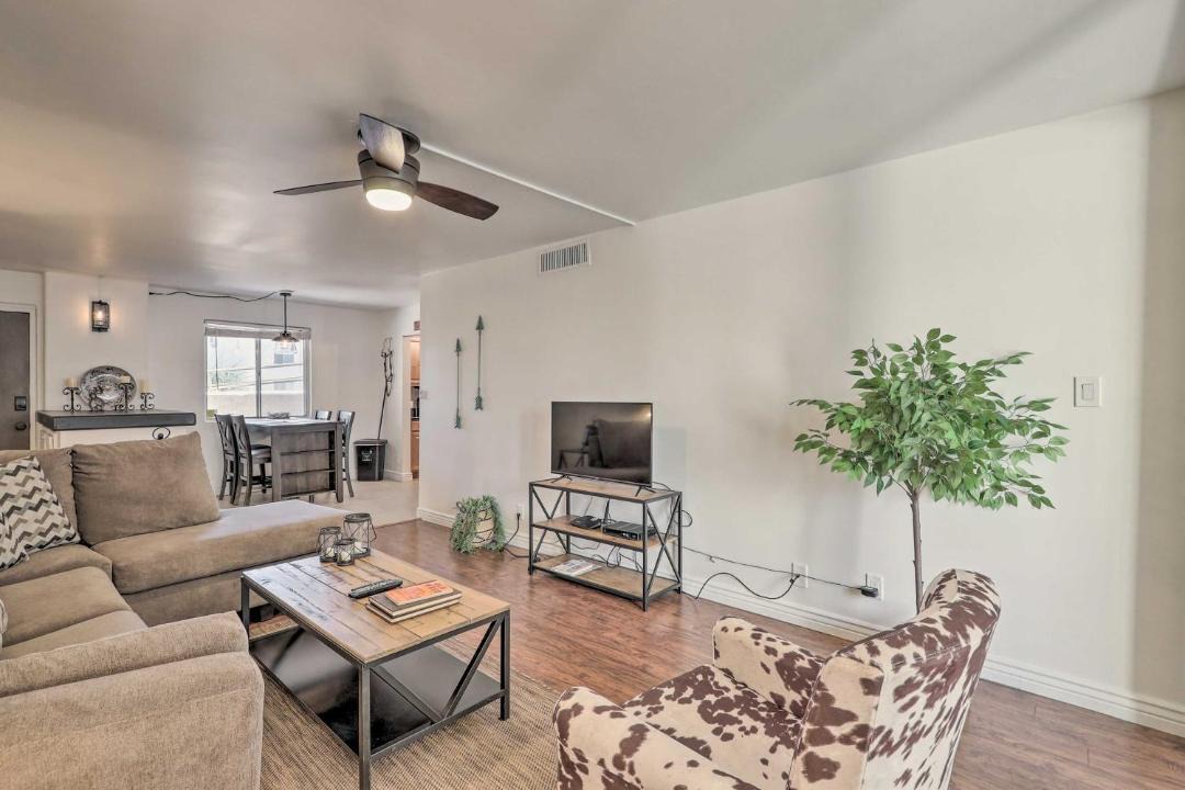 Photo of Livingroom in South Scottsdale
