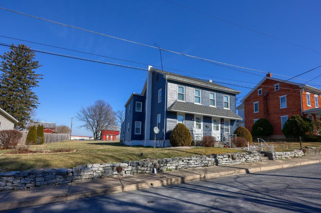 Photo of Buildings in Ephrata
