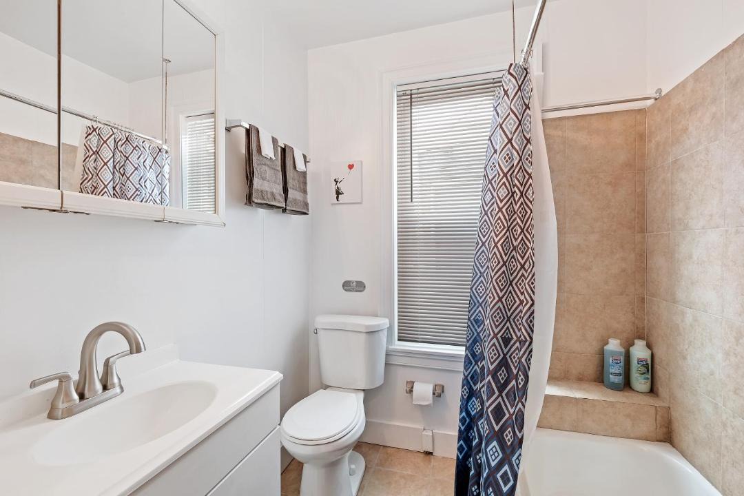 Photo of Bathroom in Point Breeze