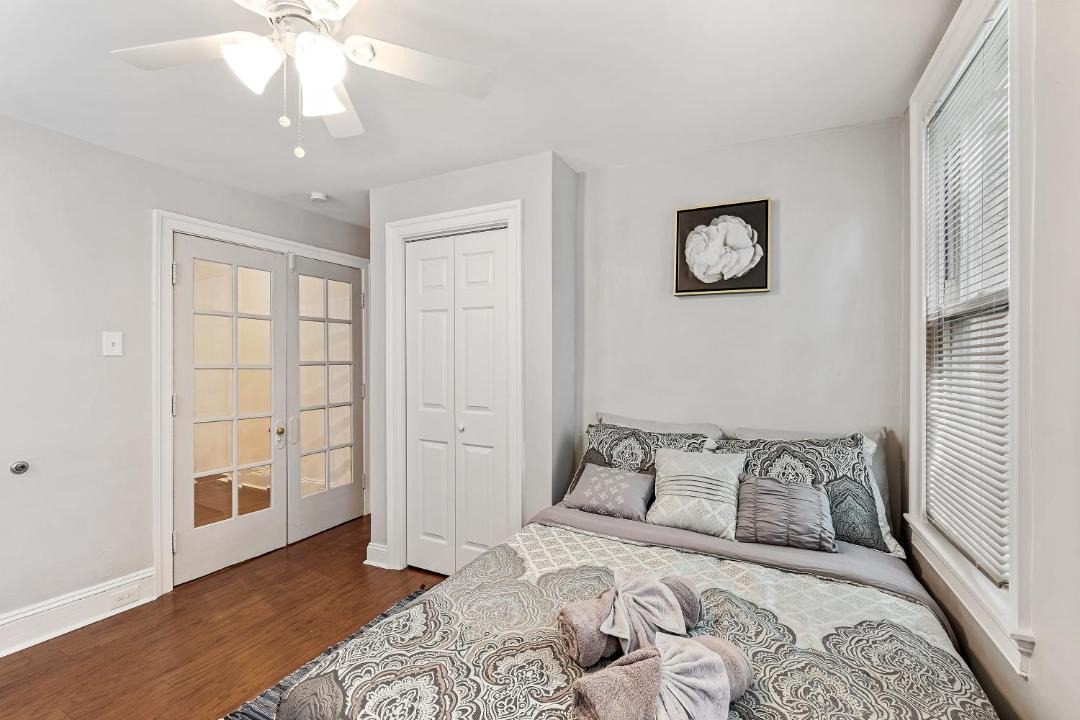 Photo of Bedroom in Point Breeze
