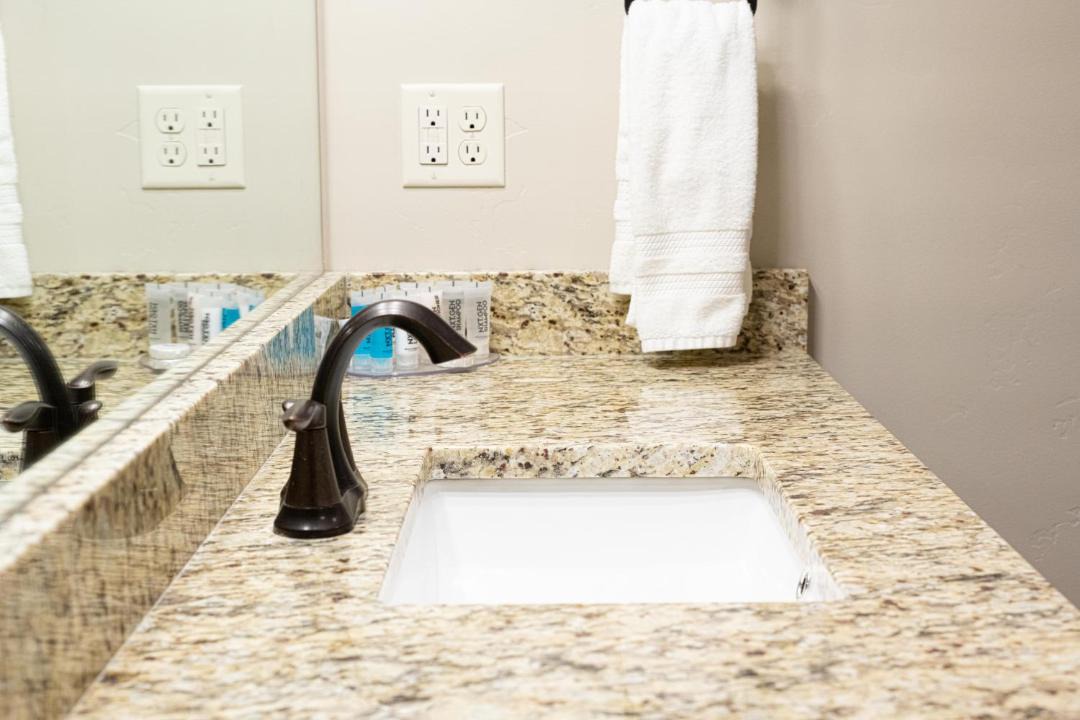 Photo of Bathroom in Island Park