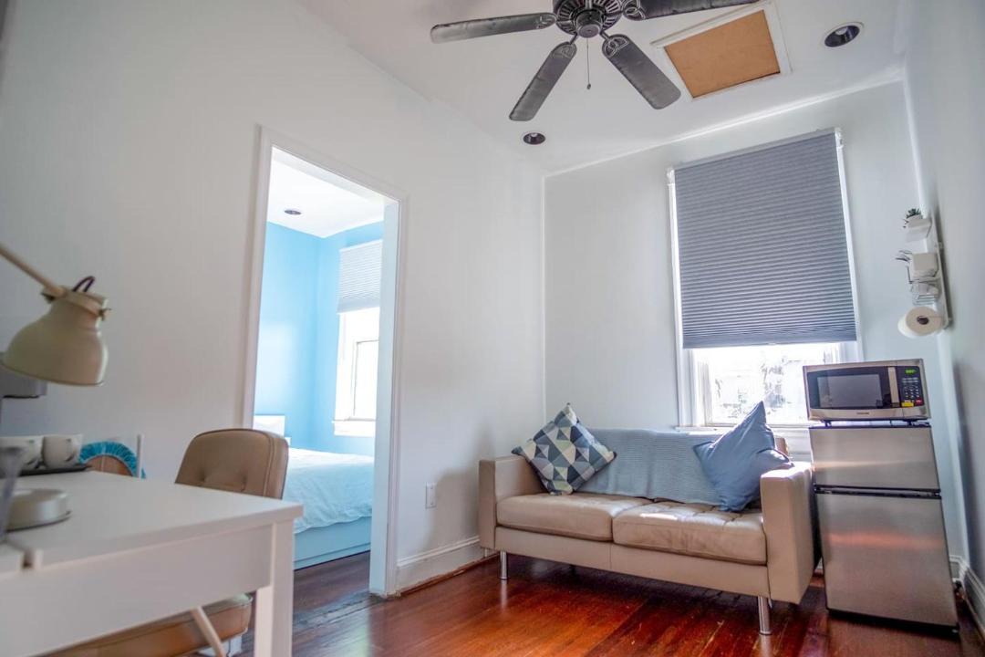 Photo of Livingroom in Charles Village