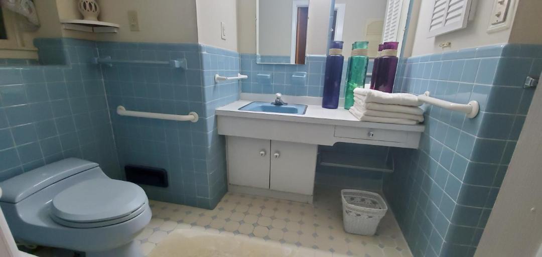 Photo of Bathroom in Osbornsville
