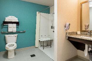 Photo of Bathroom in Monaca