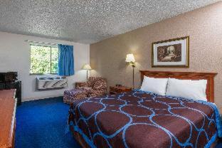 Photo of Bedroom in Delmont
