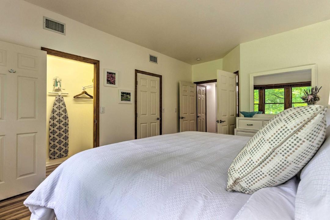 Photo of Bedroom in Mountain Air