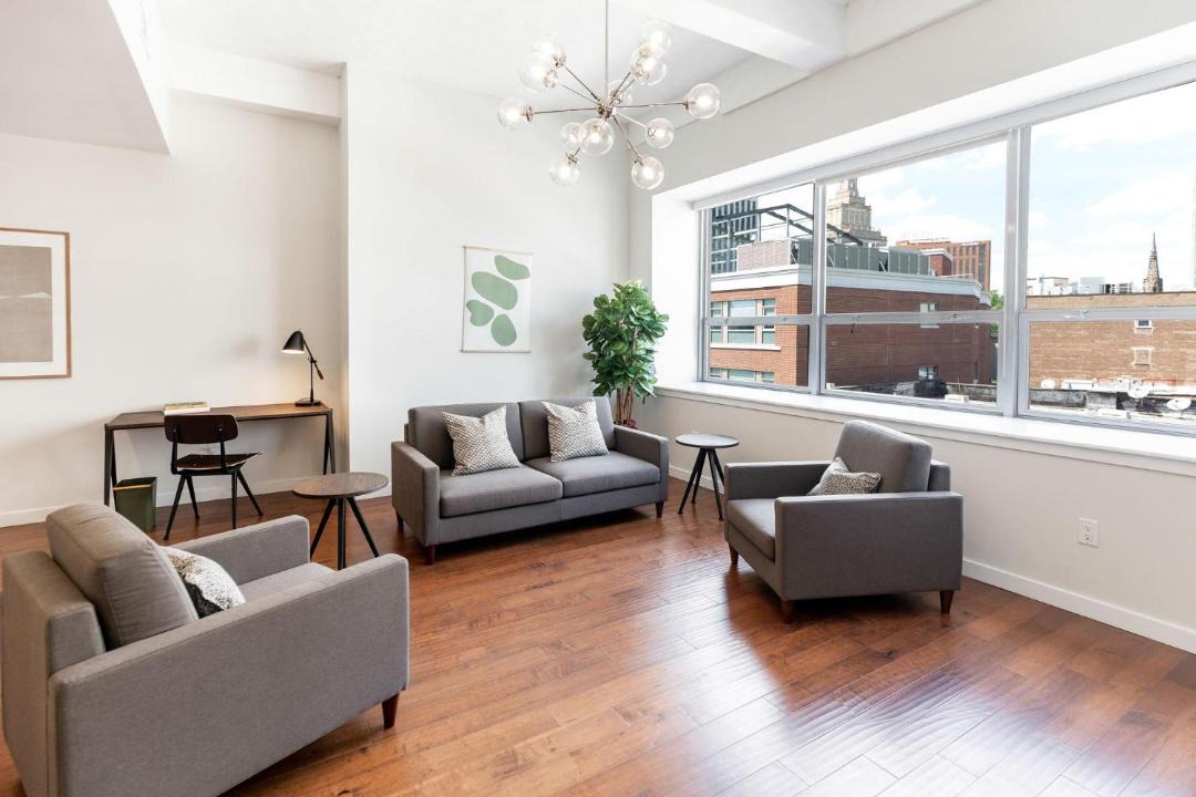 Photo of Livingroom in Central Business District