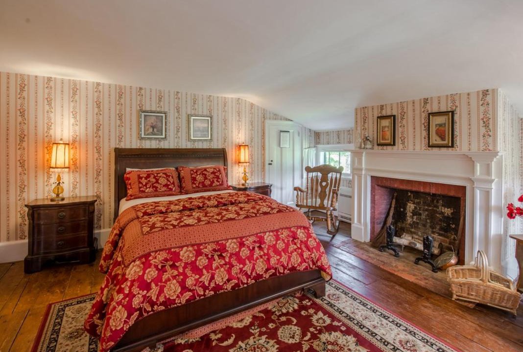 Photo of Bedroom in Long Valley