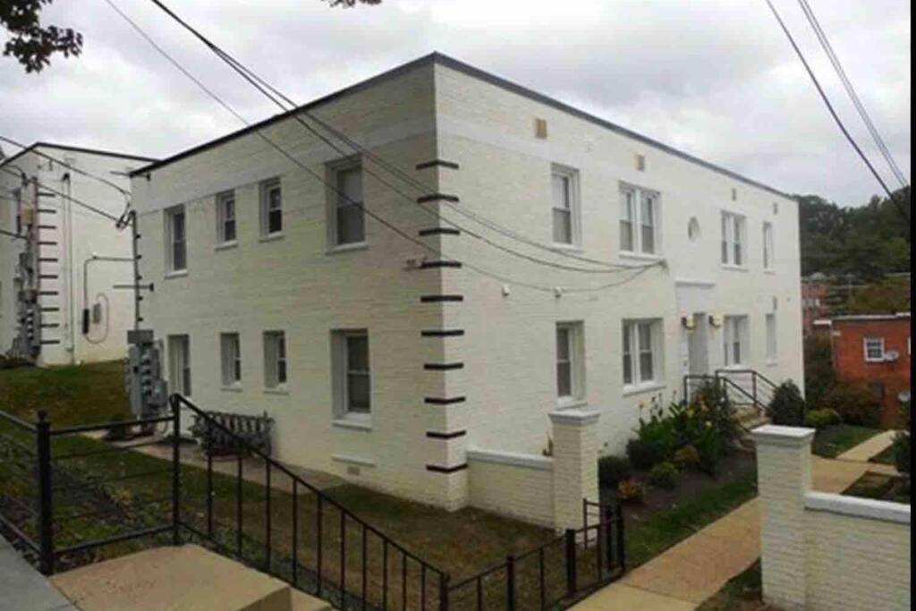 Photo of Buildings in Northwest