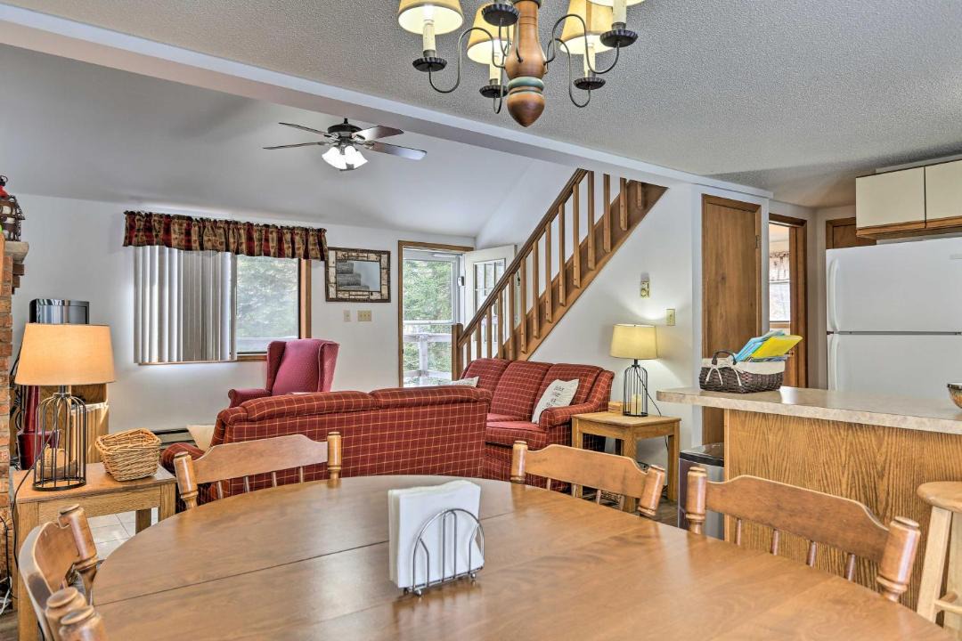 Photo of Livingroom in Pocono Lake