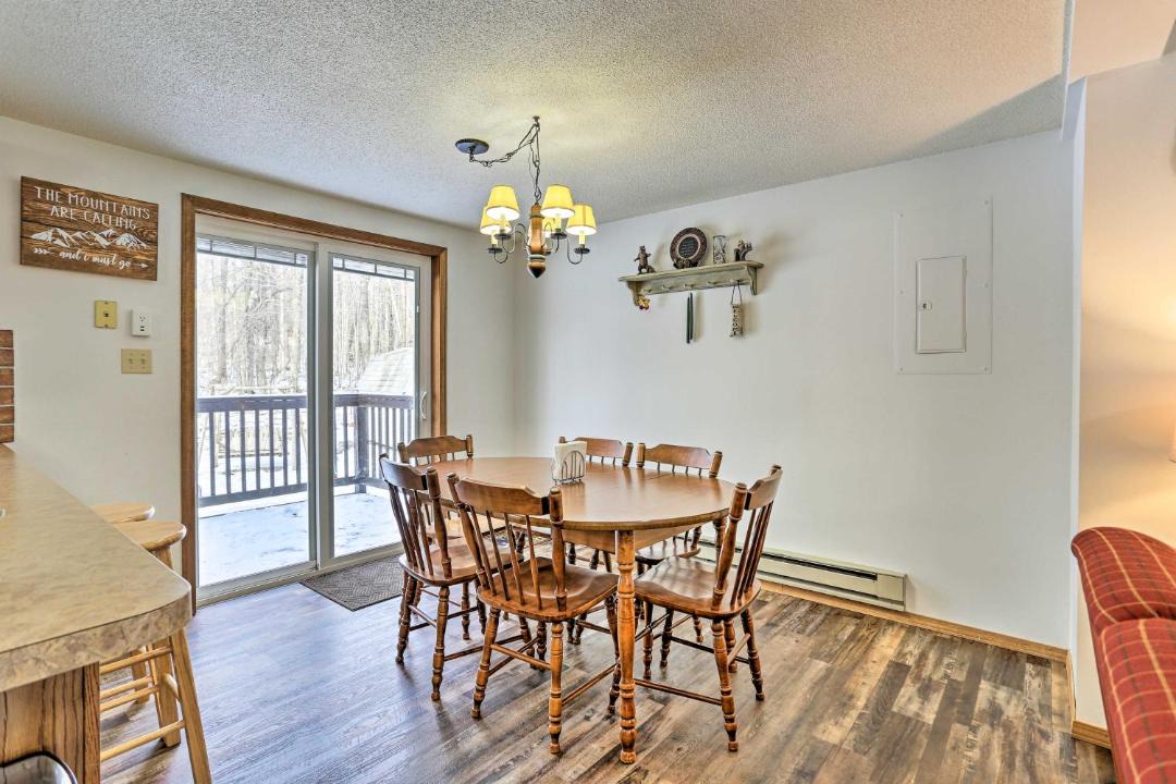 Photo of Livingroom in Pocono Lake