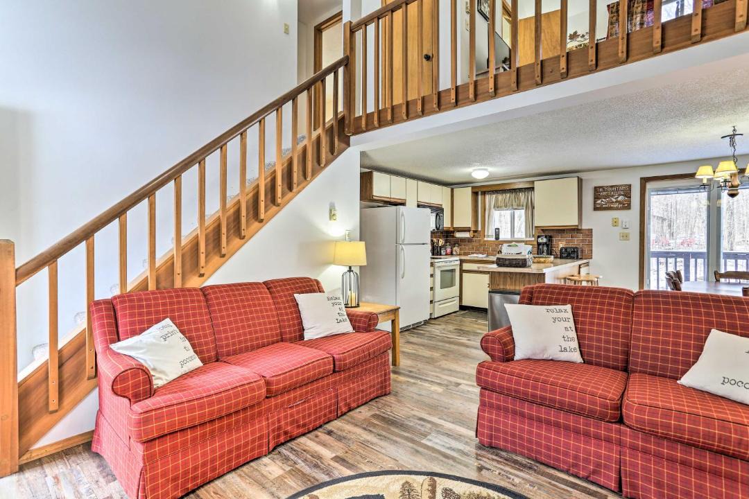 Photo of Livingroom in Pocono Lake