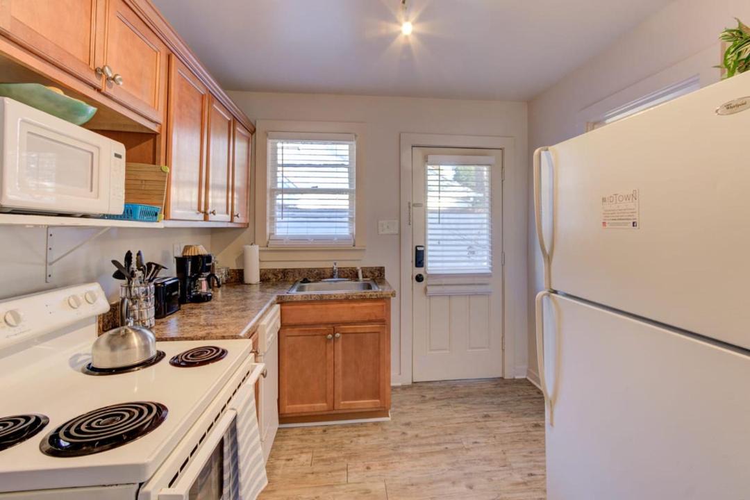 Photo of Kitchen in Midtown