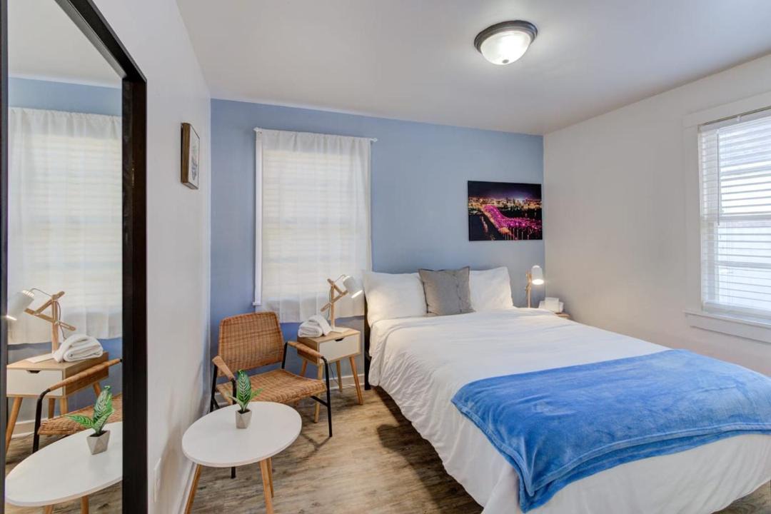 Photo of Bedroom in Midtown