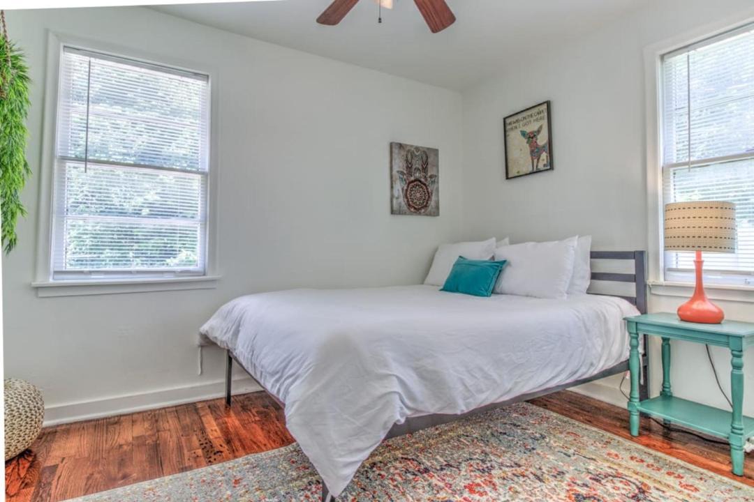 Photo of Bedroom in Midtown