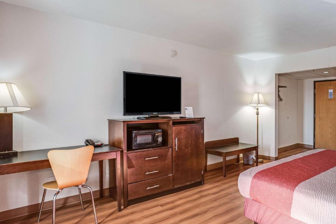 Photo of Bedroom in Levittown