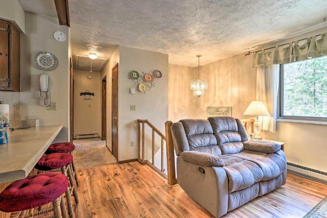 Photo of Livingroom in Locust Lake Village