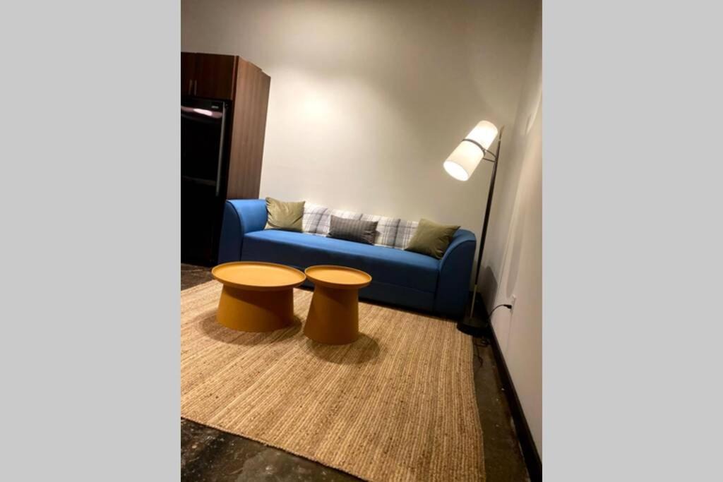 Photo of Livingroom in North Oakland