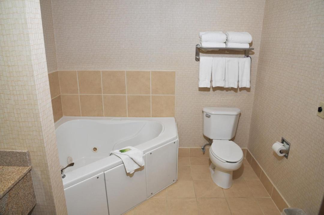 Photo of Bathroom in Ashland