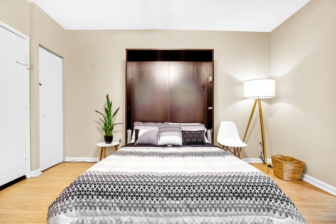 Photo of Bedroom in Graduate Hospital