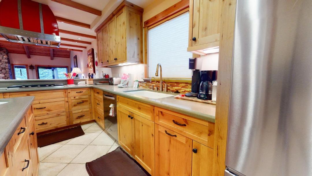 Photo of Kitchen in Mammoth Lakes