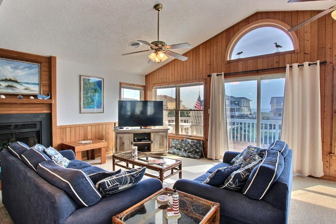 Photo of Livingroom in Whalehead Beach