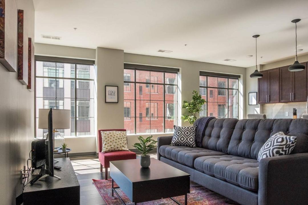 Photo of Livingroom in Scioto Mile