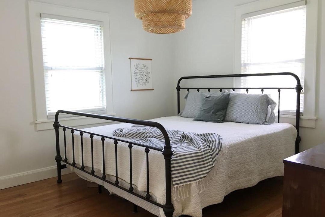 Photo of Bedroom in Knoxville