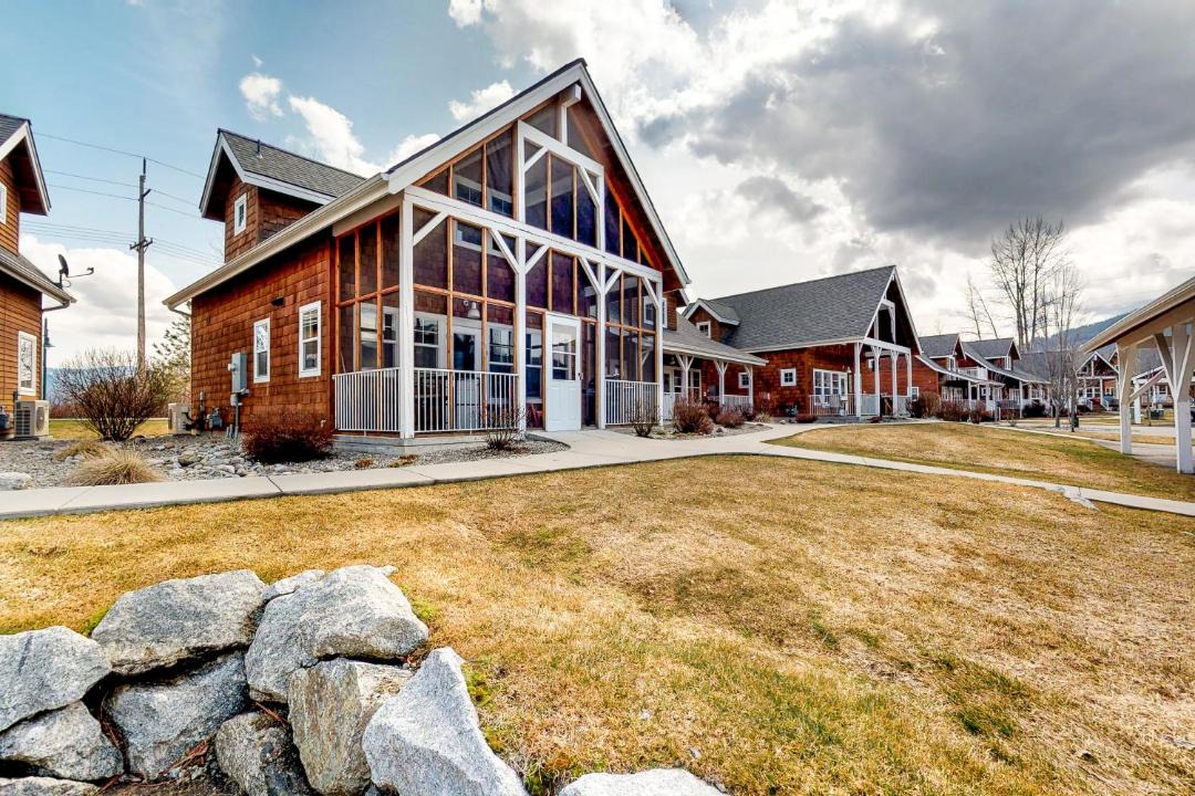 Photo of Buildings in Dover Bay