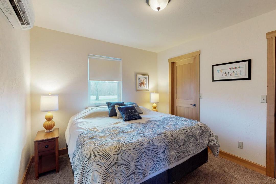 Photo of Bedroom in Dover Bay