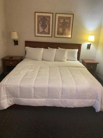Photo of Bedroom in Keasbey