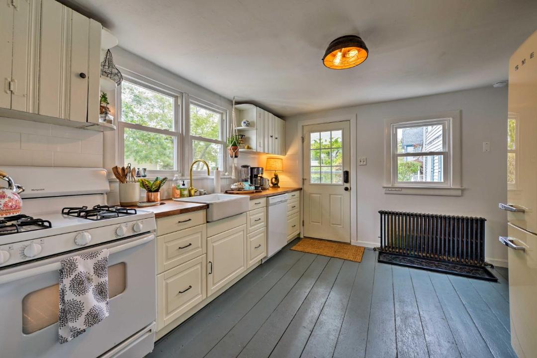 Photo of Kitchen in Cape May Court House