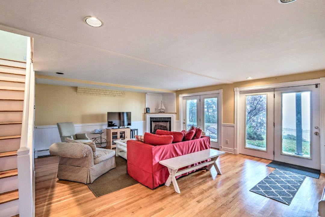 Photo of Livingroom in Atlantic Highlands