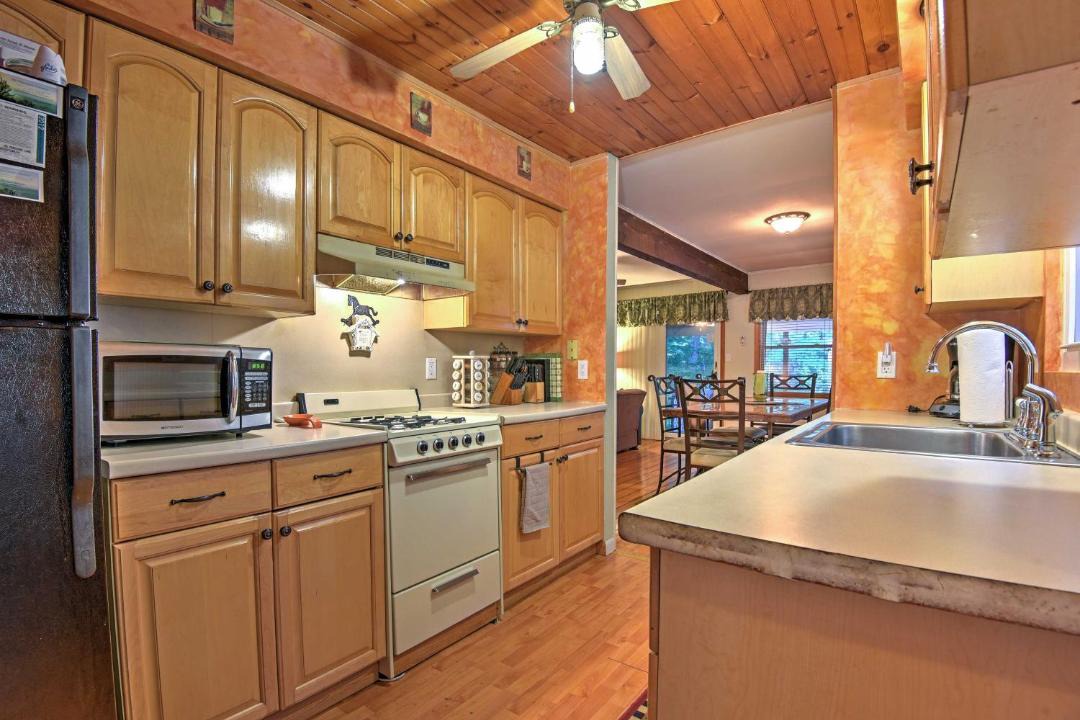 Photo of Kitchen in Greentown