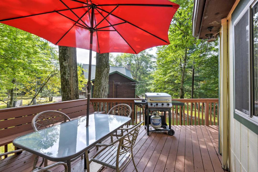 Photo of Patio Balcony in Lake Harmony Estates