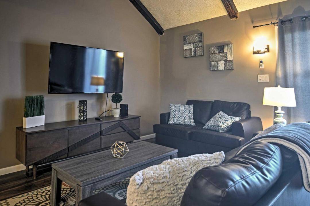 Photo of Livingroom in Village at Camelback