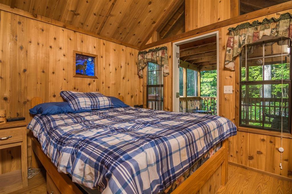 Photo of Bedroom in Points