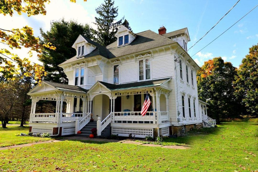 Photo of Buildings in Ellicottville